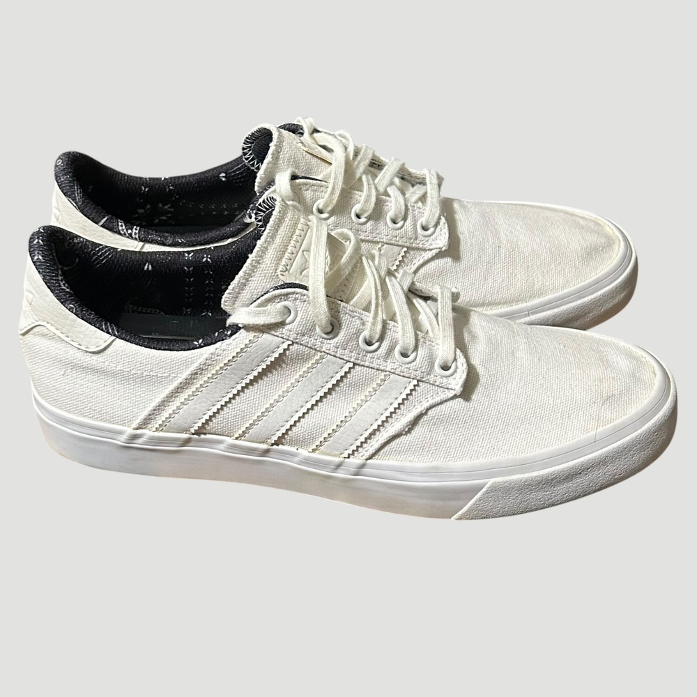 ADIDAS Men’s White Canvas Low-Top Sneakers with Black Lining